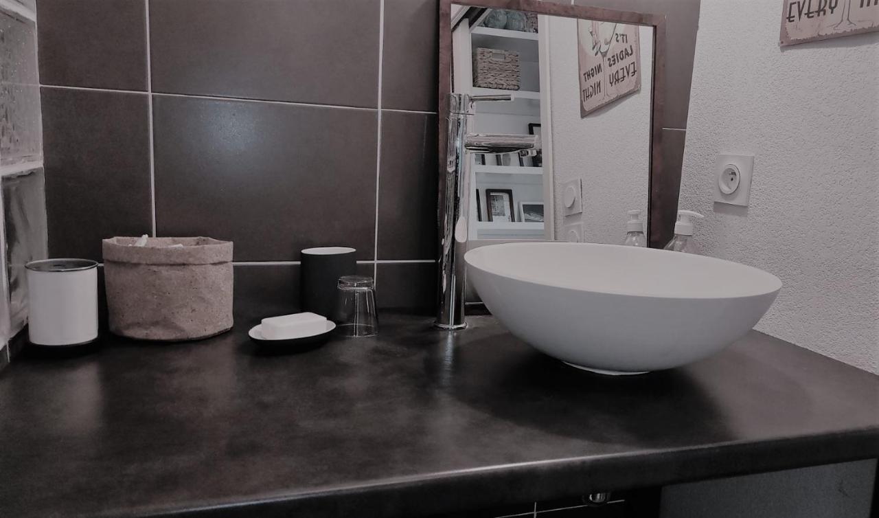 T2 Entre Ocean Et Montagnes*Jardin*Wifi Gratuit* Apartamento Ustaritz Exterior foto